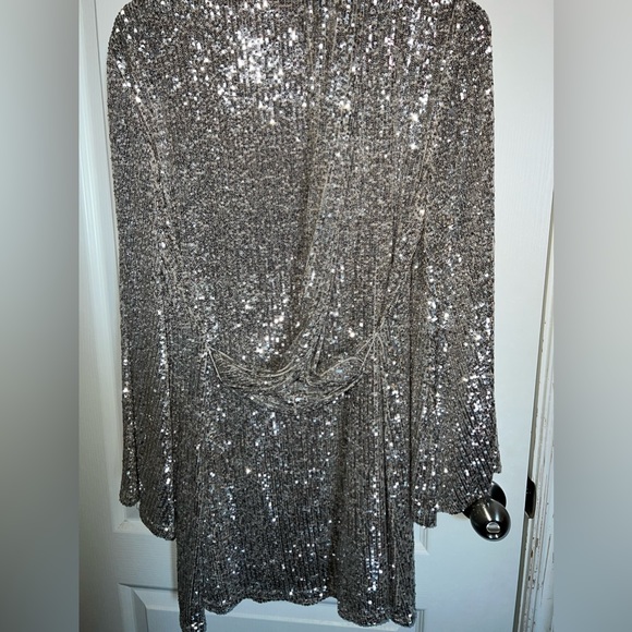 Sequin dress - Picture 5 of 7